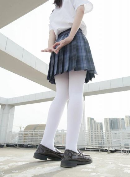 欧美人妻精品_720电影完整版在线观看