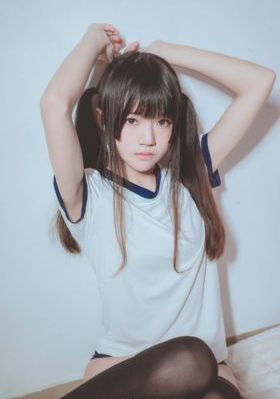冷艳高挑的妈妈被调教_超清神马在线观看